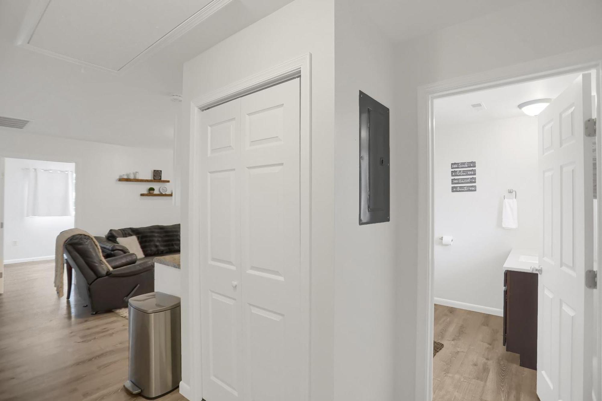 Halifax Inn Екстер'єр фото